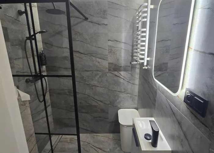 Centrum Jacuzzi Prywatny Parking Klimatyzacja 5 * Radom